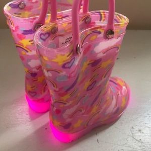 Pink light up rainboots size 4